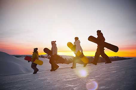 ACTIVE AND SPORTS